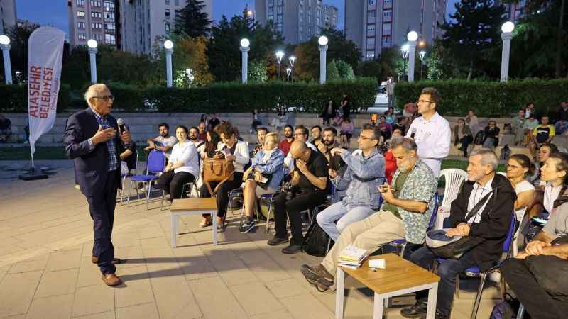 Nâzım Hikmet Ataşehir’de şiirlerle anıldı