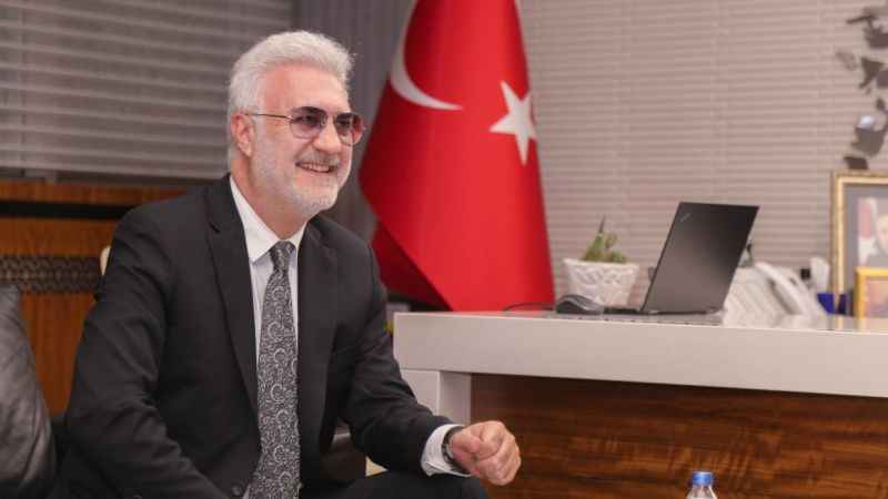 Devlet tiyatroları Genel Müdürü Karadağlı Kayseri'deydi