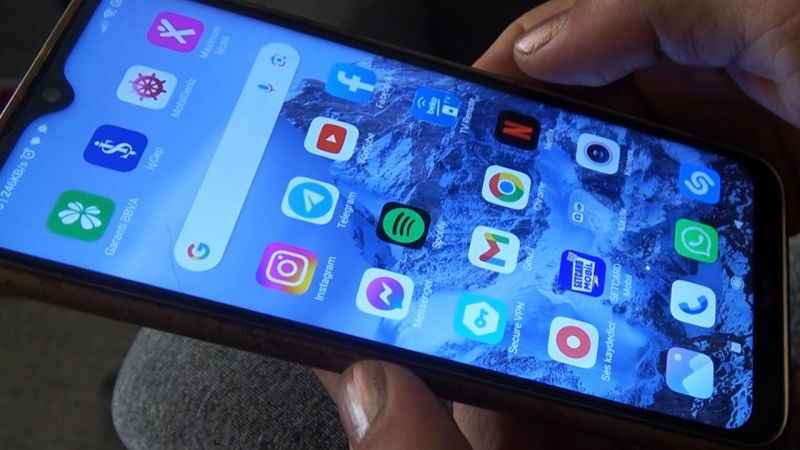 Tuvalete cep telefonuyla girmeyin!