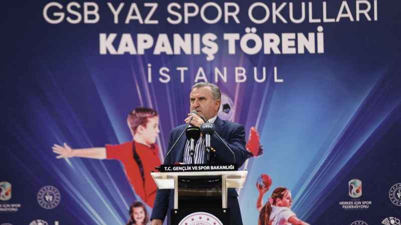 Bakan Bak; "Bu yaz tesislerimizde 4 milyon gencimizle bir araya geldik"