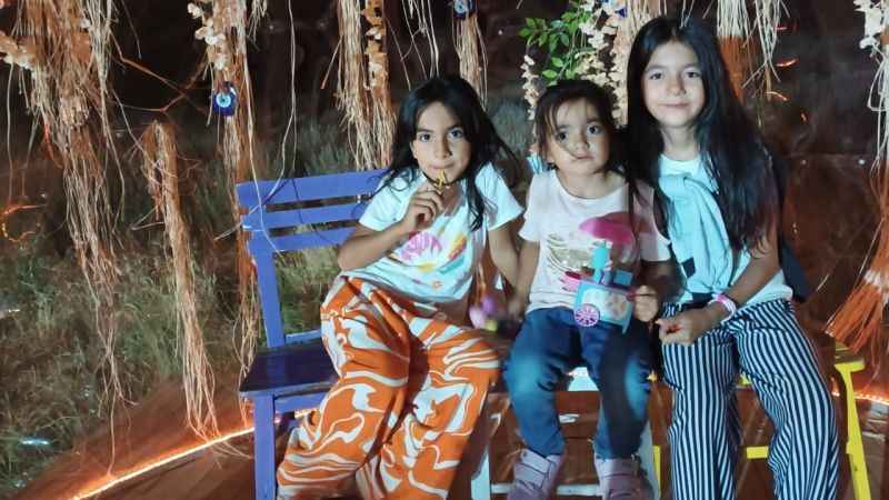 Ana kucağındayken kanseri yendi, şimdi ortaokula gidiyor