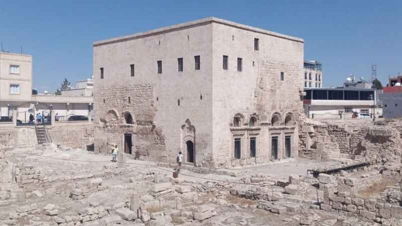 İki dini yüzyıllardır aynı avluda buluşturan tarih