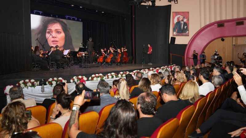 Altın Koza'da Perran Kutman ve Cihan Ünal'a onur ödülü 