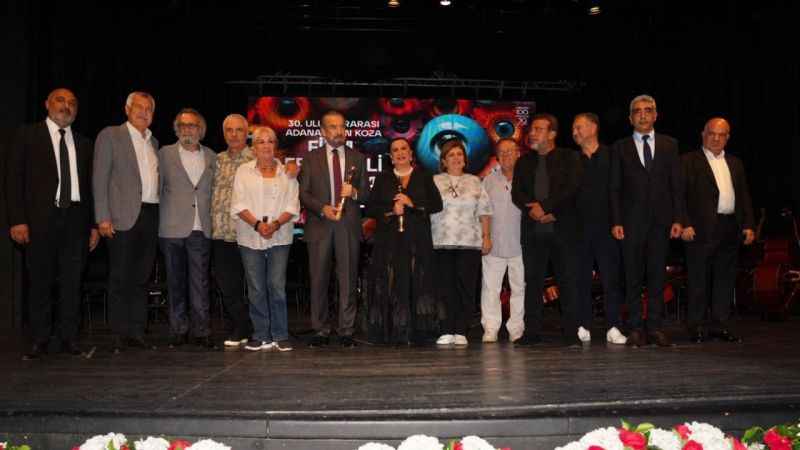 Altın Koza'da Perran Kutman ve Cihan Ünal'a onur ödülü 