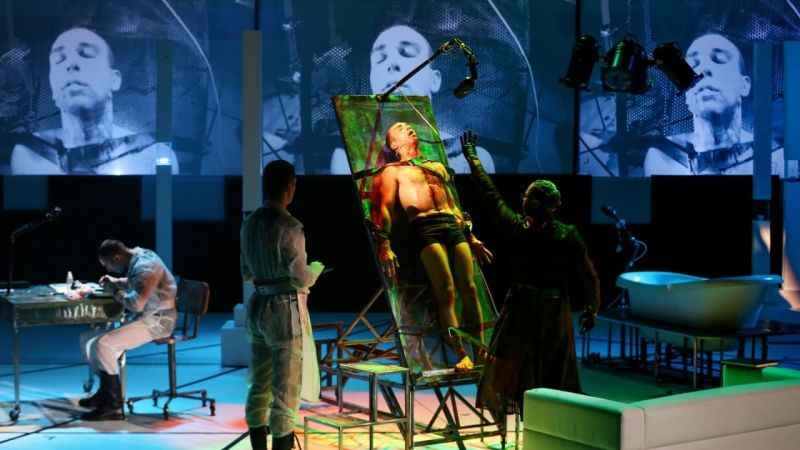 '1984' yılın oyunu seçildi