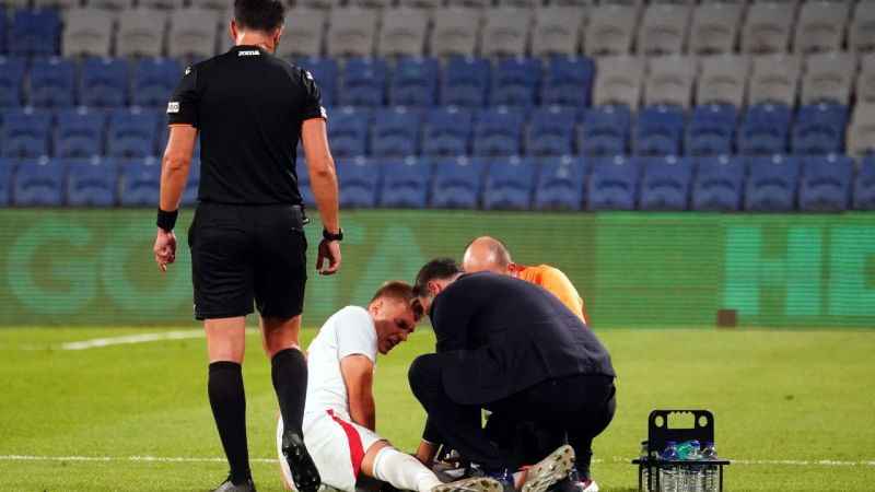 Kazımcan Karataş sakatlandı