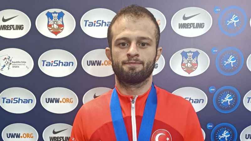 Enes Başar, bronz madalya kazandı