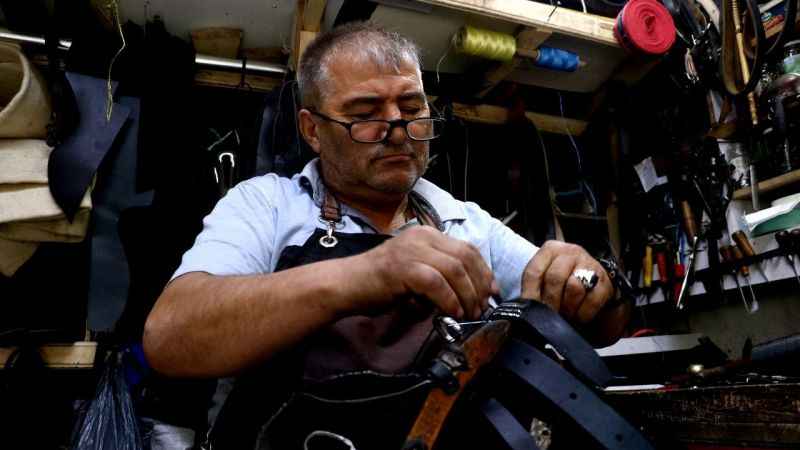 Yarım asırdır sürdürdüğü mesleğinin son temsilcilerinden