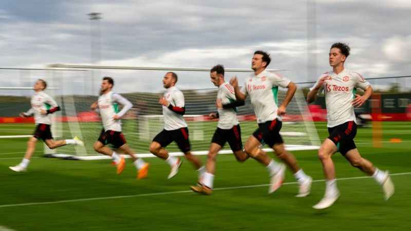 Manchester United'da Mason Mount ve Harry Maguire takımla çalışmalara başladı