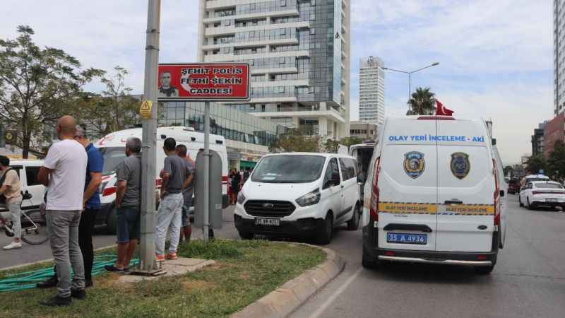 İzmir'de adliye önünde silahlı çatışma: 1 ölü, 3 yaralı