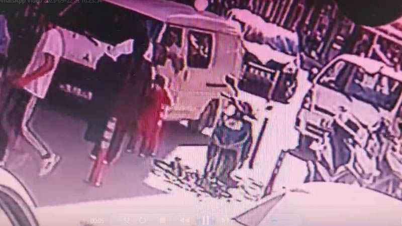 Heimlich manevrası ile 5 yaşındaki çocuk boğulmaktan böyle kurtarıldı