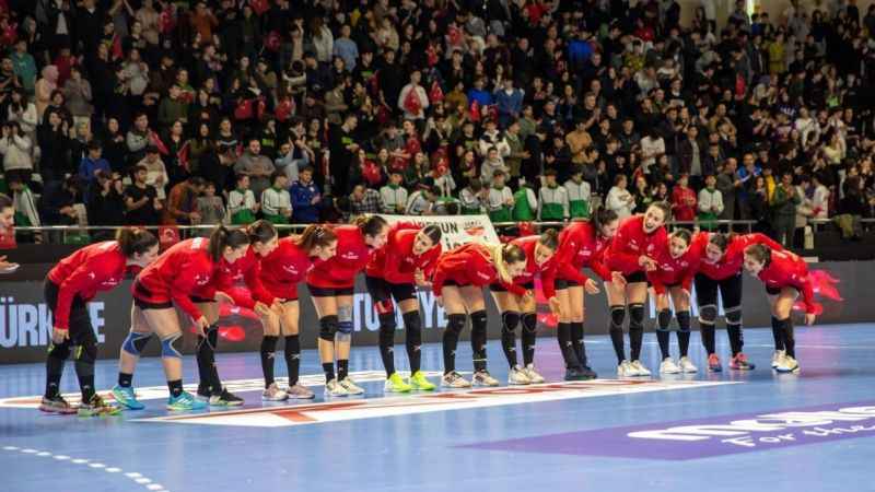 A Milli Kadın Hentbol Takımı'nın Karadağ ve Sırbistan maçları aday kadrosu açıklandı