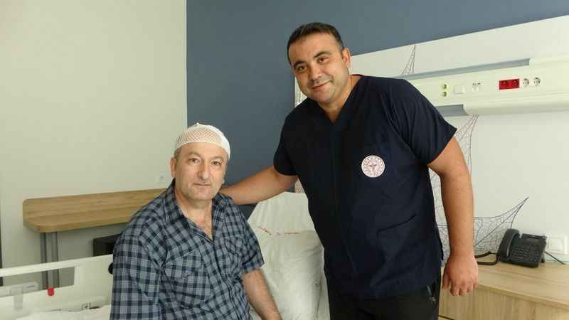 Beynindeki tümör "konuşarak" çıkarıldı