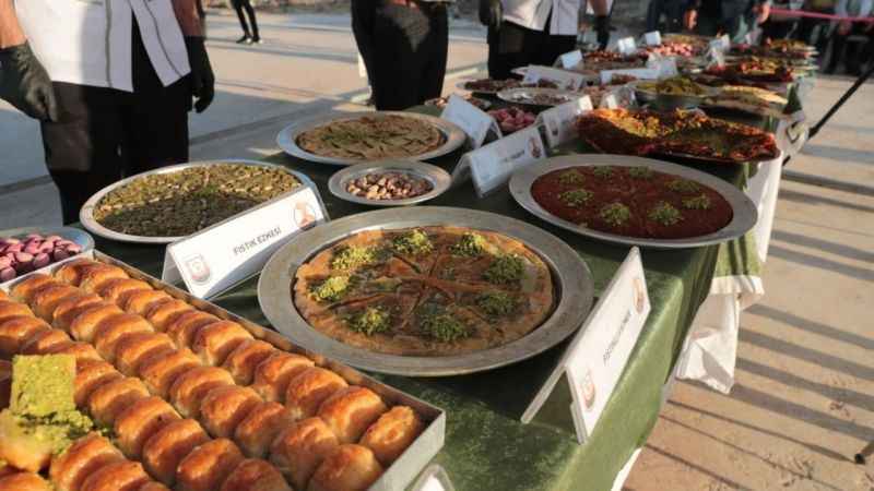 Şanlıurfa’da fıstık ile isot yemeklerde buluştu