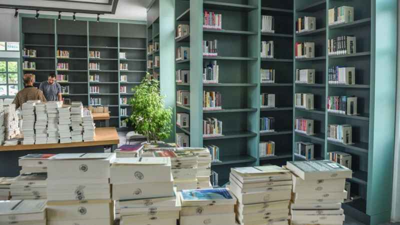 Cahit Zarifoğlu Kütüphanesi kapılarını açıyor