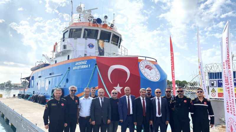 'Akdeniz Araştırma 1' gemisi Lübnan kara sularındaki balık ekosistemini araştıracak