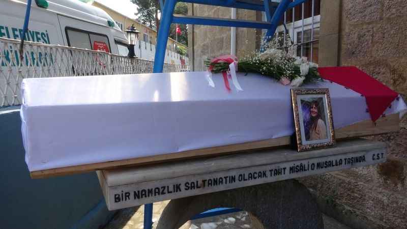 Seda Fettahoğlu son yolculuğuna uğurlandı