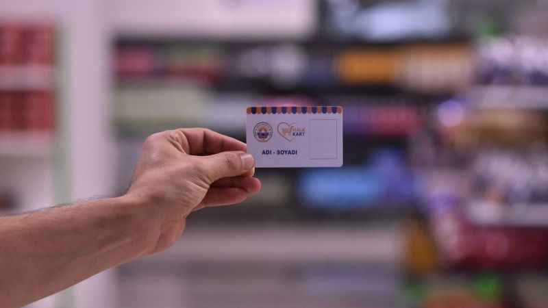 Paranın geçmediği market, ihtiyaç sahiplerine 5 milyonluk yardım sağladı