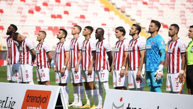 Sivasspor Süper Lig’de 4. beraberliğini aldı!