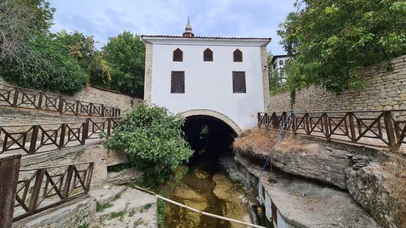 Ecdat yadigarı camiler hem yıllara meydan okuyor hem de turist ağırlıyor