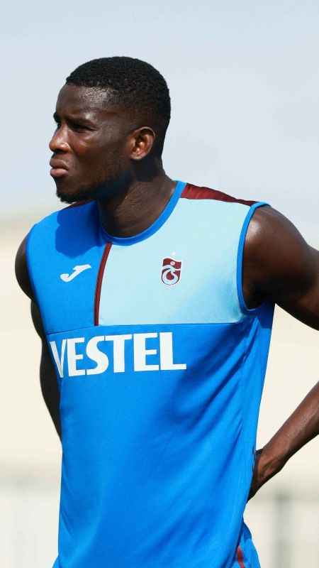 Trabzonspor'un dev golcüsü Onuachu, kariyerinin en iyi başlangıcını yaptı