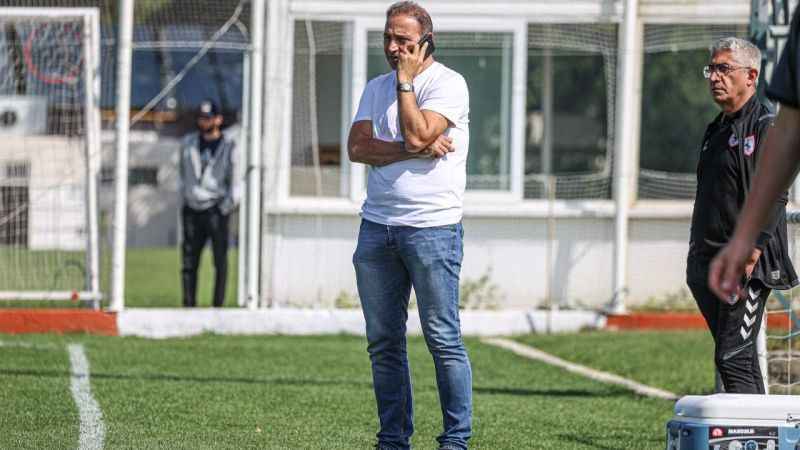 Samsunspor Futbol Direktörü Fuat Çapa, ilk kez antrenmana katıldı