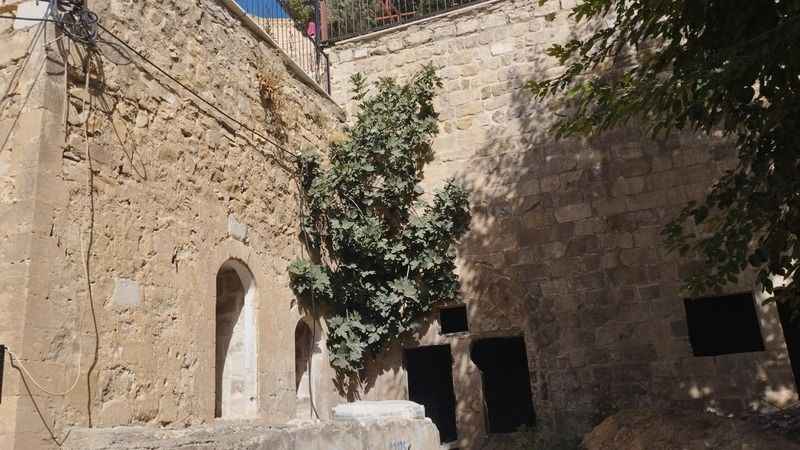 700 yıldır ayakta olan medrese varlığını sürdürüyor