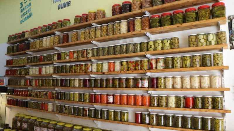 Uzmanlar uyardı, turşunun evde yapılanı makbul