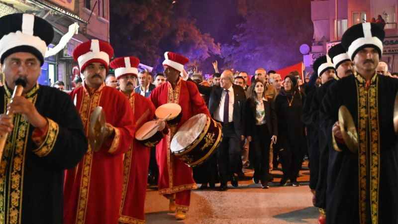 Gaziantep’in ikinci büyük festivali Ali Kınık ile başladı