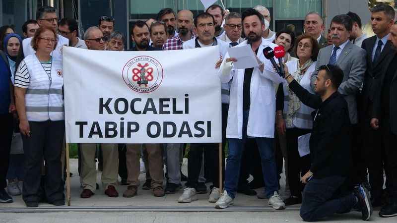 Feci şekilde darp edilen doktor dehşet anlarını anlattı