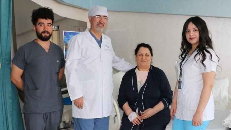 20 yılda 300 glomus tümörü ameliyatı yaptı