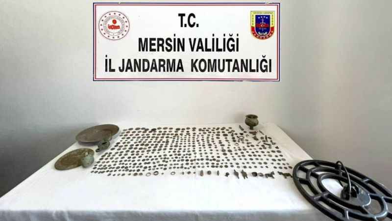 Mersin'de Roma dönemine ait olduğu değerlendirilen 785 sikke ele geçirildi