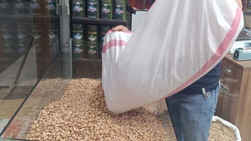 Siirt fıstığı tezgahtaki yerini aldı