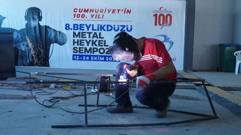 Cumhuriyet’in 100'üncü yılı etkinlikleri Heykel Sempozyumu ile başladı Cumhuriyet’in 100'üncü yılı etkinlikleri Heykel Sempozyumu ile başladı