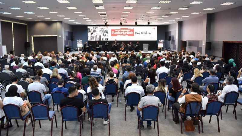 Mersin'de Cumhuriyet sempozyumu düzenlendi