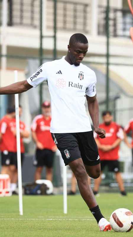 Beşiktaş'tan Eric Bailly’in sağlık durumu hakkında açıklama