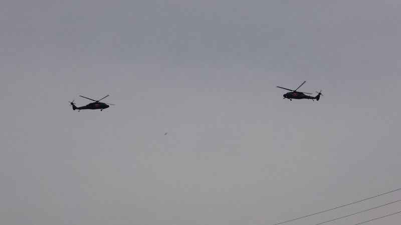 'Çelik Kanatlar'dan havada zeybek gösterisi