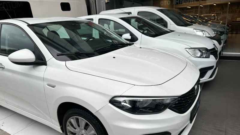 İkinci el otomobilde fiyatlar düşmeye devam ediyor
