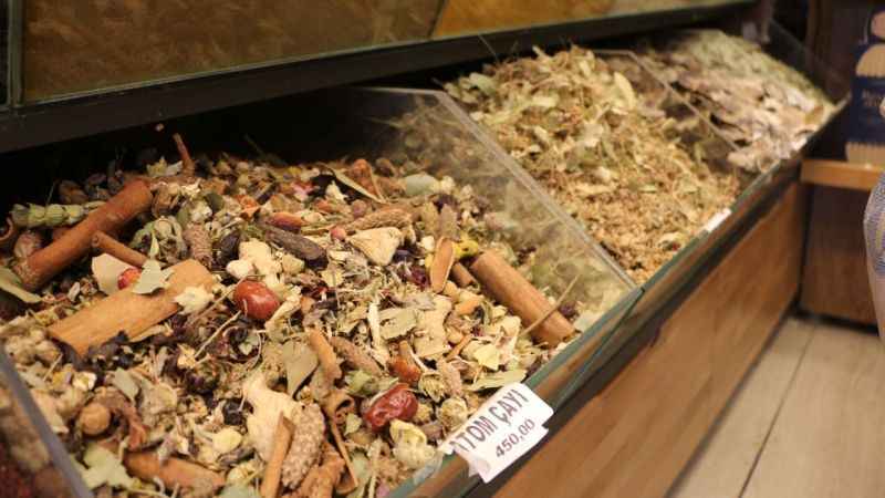 Birçok hastalığa iyi geldiği bilinen kış çayına rağbet arttı