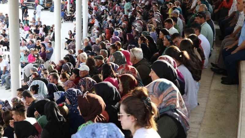 2 dakikada 2 kilogram bal yedi birinciliği kaptı
