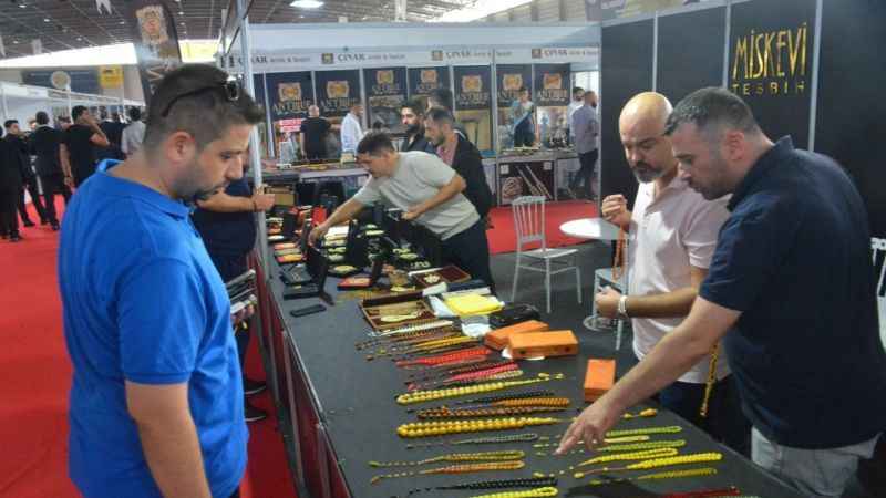 Adana'da 2. Tesbih ve Doğal Taşlar Fuarı açıldı