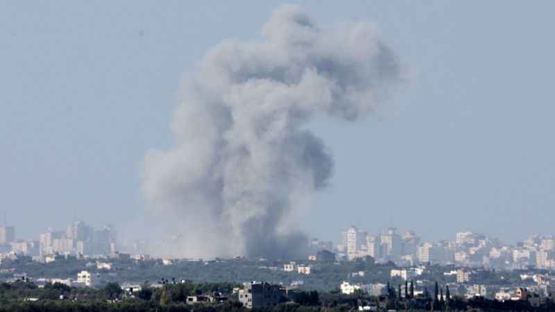 İsrail, Gazze'de gece boyu 100'den fazla noktayı vurdu