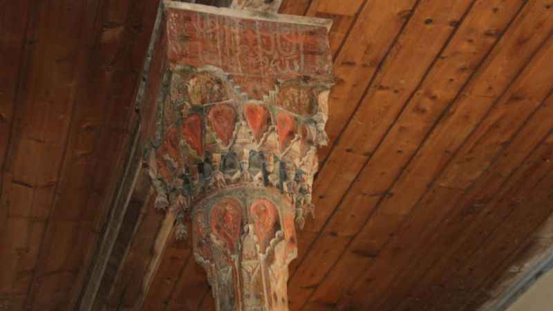 Konya'da 658 yıllık cami güdük minaresiyle dikkat çekiyor