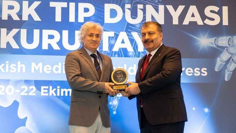 Prof. Dr. Ömer Özkan’a, TÜSEB Aziz Sancar Bilim Ödülü