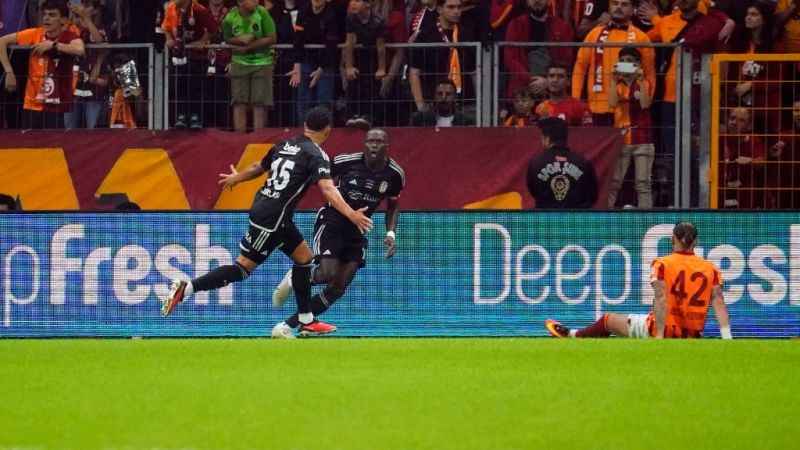 Chamberlain, ilk derbisinde golle tanıştı