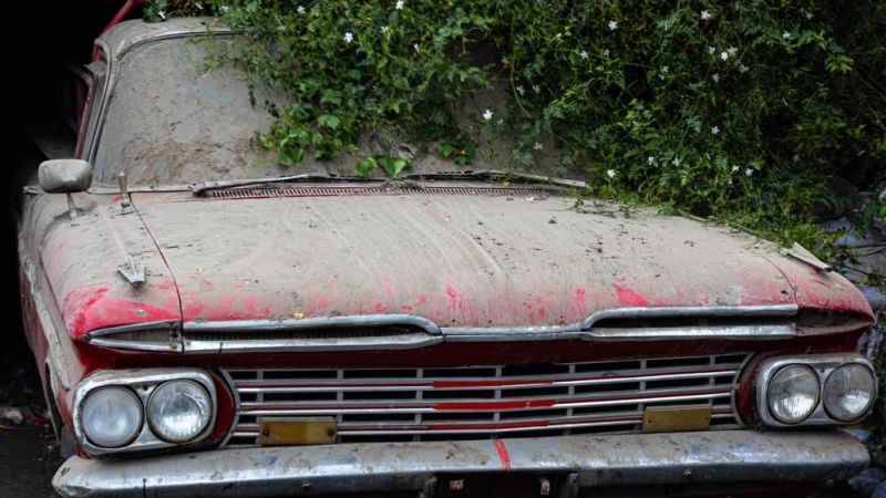 15 yıldır garajdaydı, 1959 model klasik araca yıllar sonra ilk marş