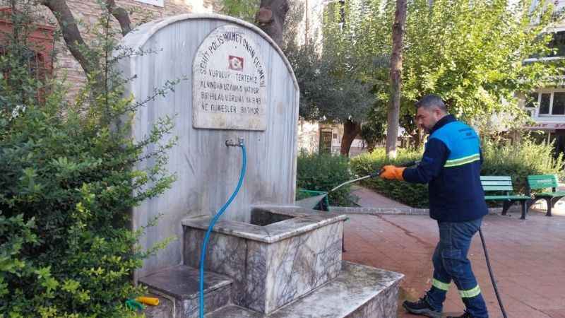 Manisa’daki hayrat çeşmeleri titizlikle temizleniyor