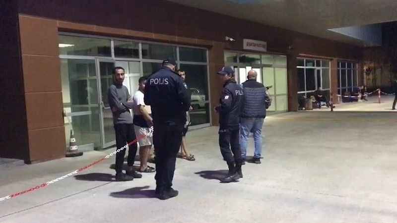 Öğrenci yurdunda "yan baktın" kavgası: 1 yaralı