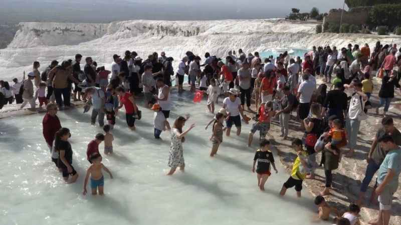 Türk Yıldızları, Pamukkale semalarında görsel şölen sundu