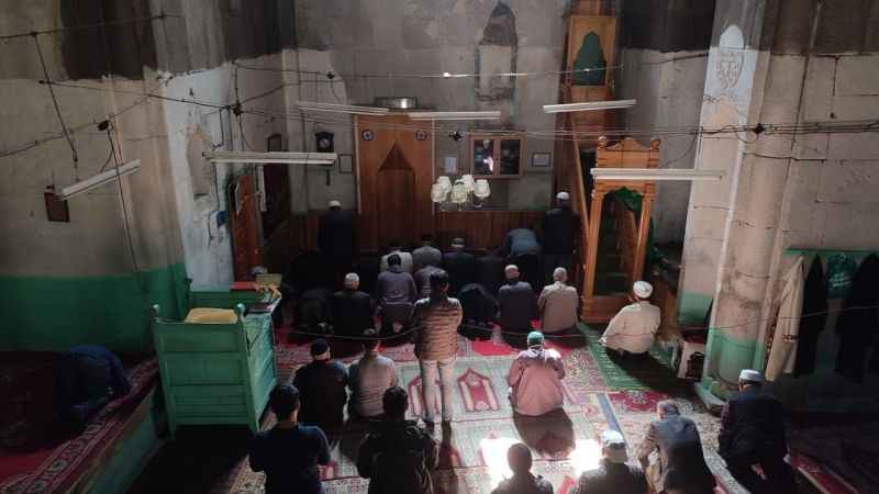 Bin yıllık Taş Camii asırlara meydan okuyor